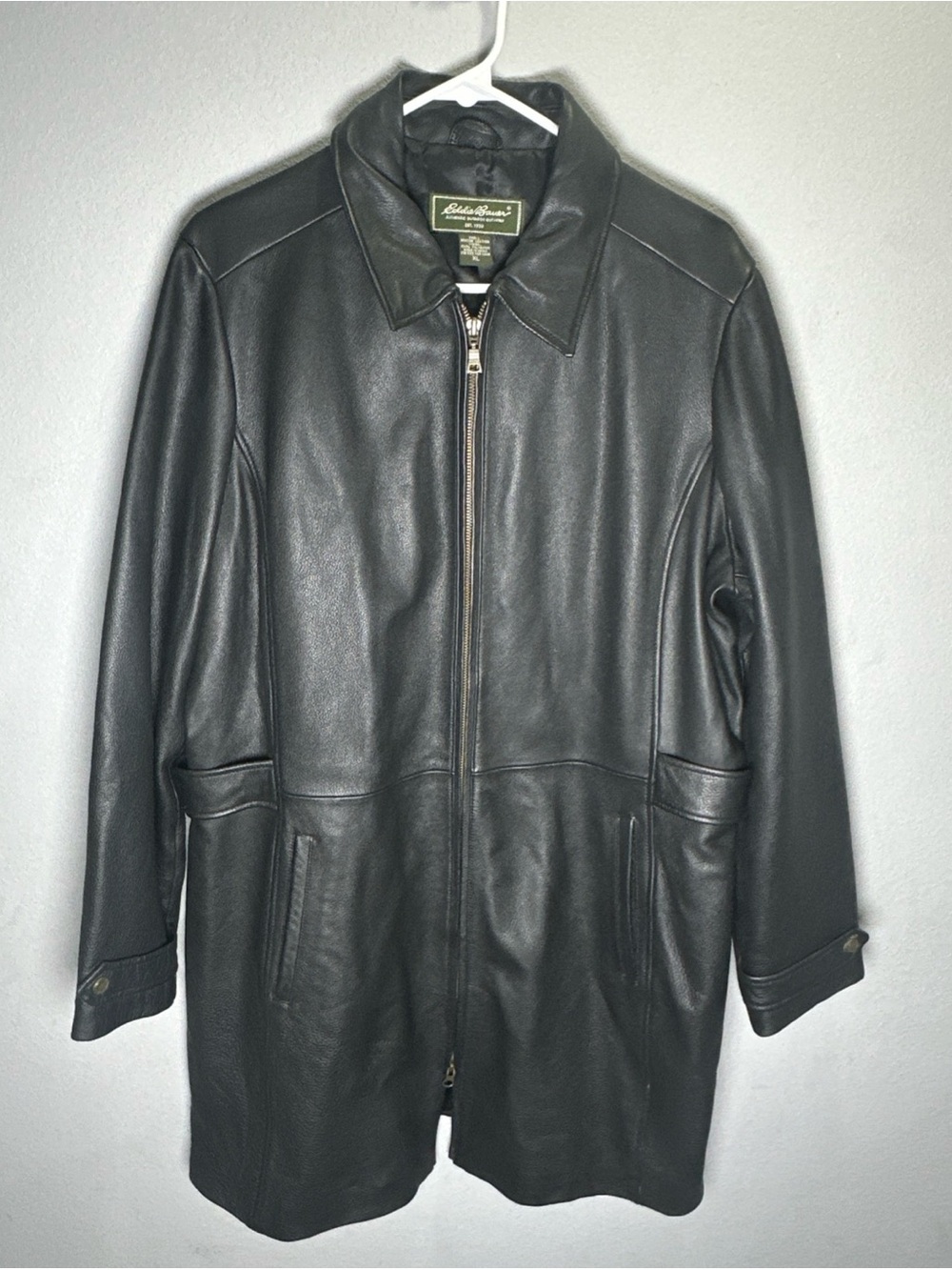 Women’s Eddie Bauer vintage Black Leather Zip-Front Coat